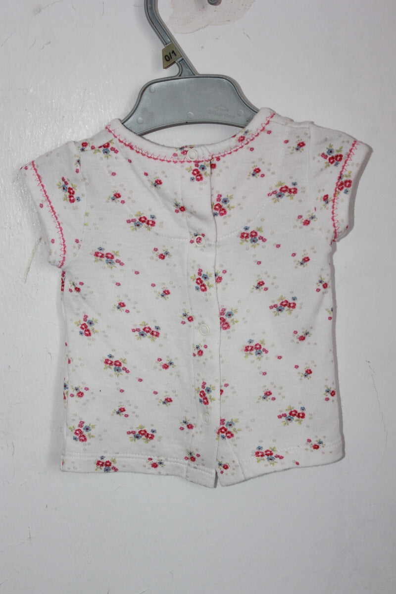 preloved katoenen zomers roze met ecru gebloemd 2-delig setje van petit bateau in maat 56 voor een baby meisje