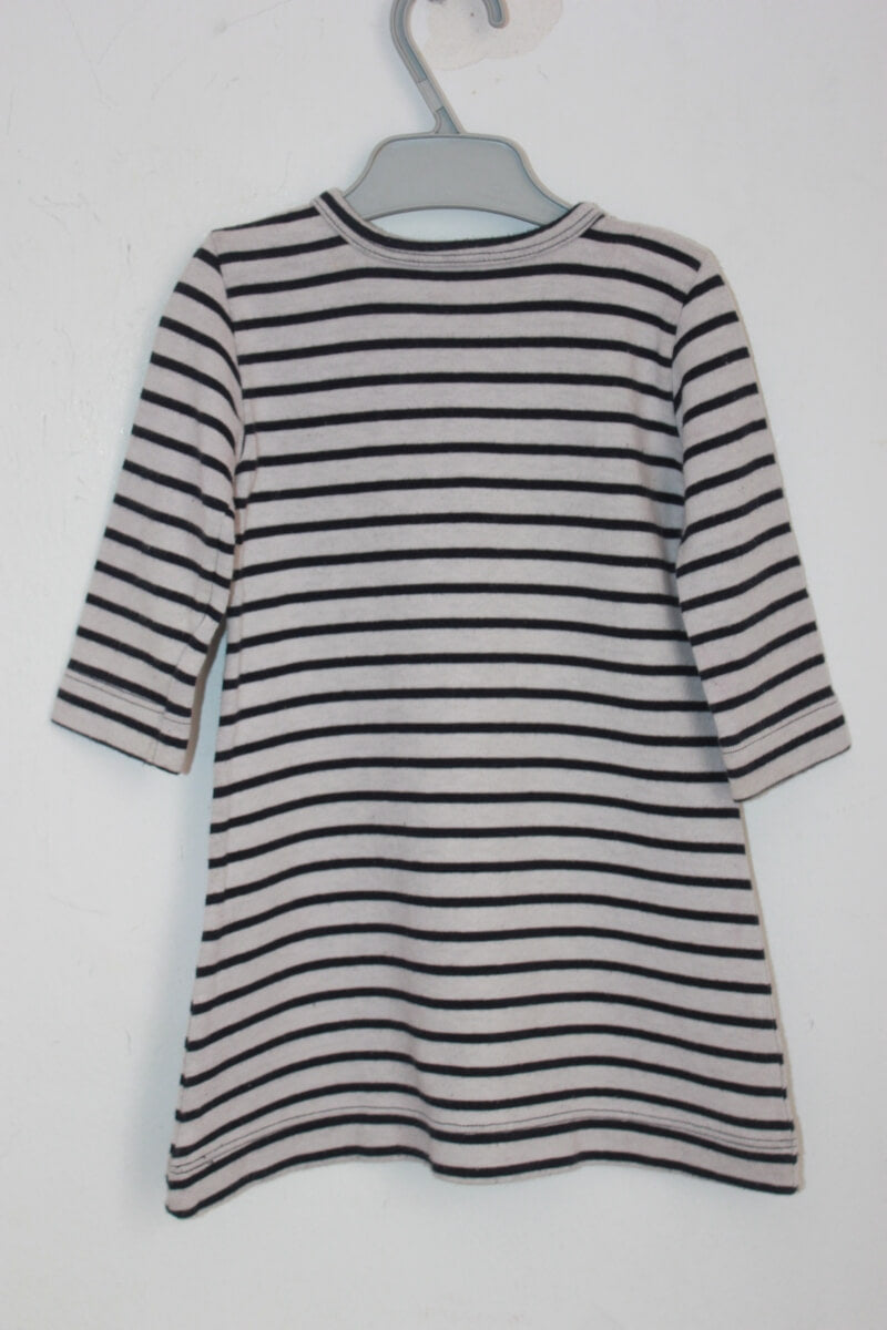 preloved ecru-donkerblauw gestreepte jurk met lange mouwen en volants van petit bateau in maat 68