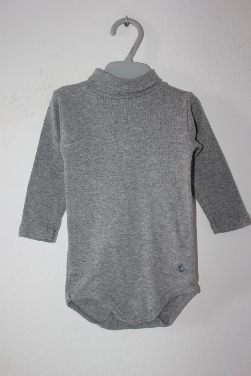preloved unisex katoenen grijze romper met rolkraag en lange mouwen van petit bateau in maat 68