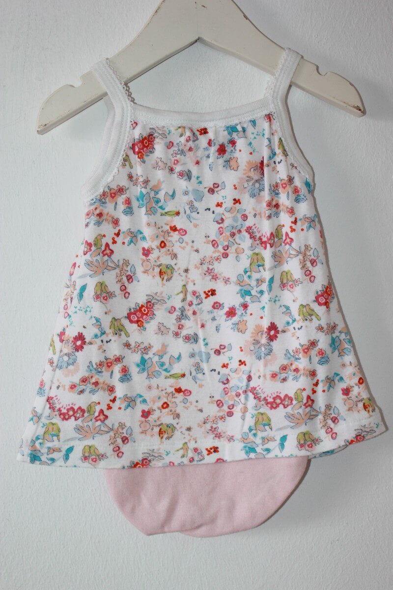 preloved katoenen zomerse gebloemde jurk in multicolour met geintegreerde romper en schouderbandjes van petit bateau, maat 62