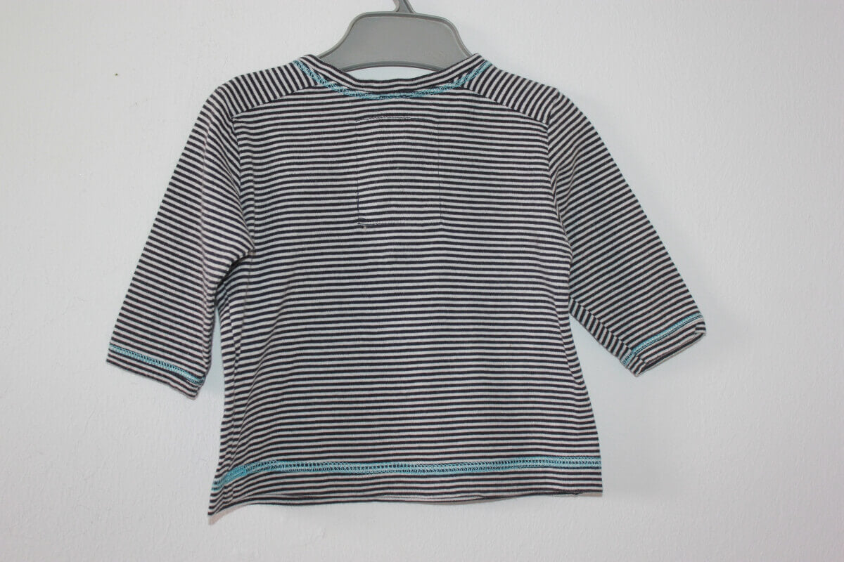 preloved unisex katoenen donkerblauw met wit gestreepte longsleeve van petit bateau in maat 62 voor een baby