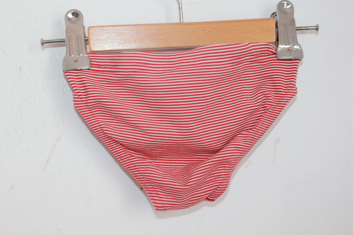preloved rood met wit gestreepte zwembroek van petit bateau in maat 80 voor een baby jongen