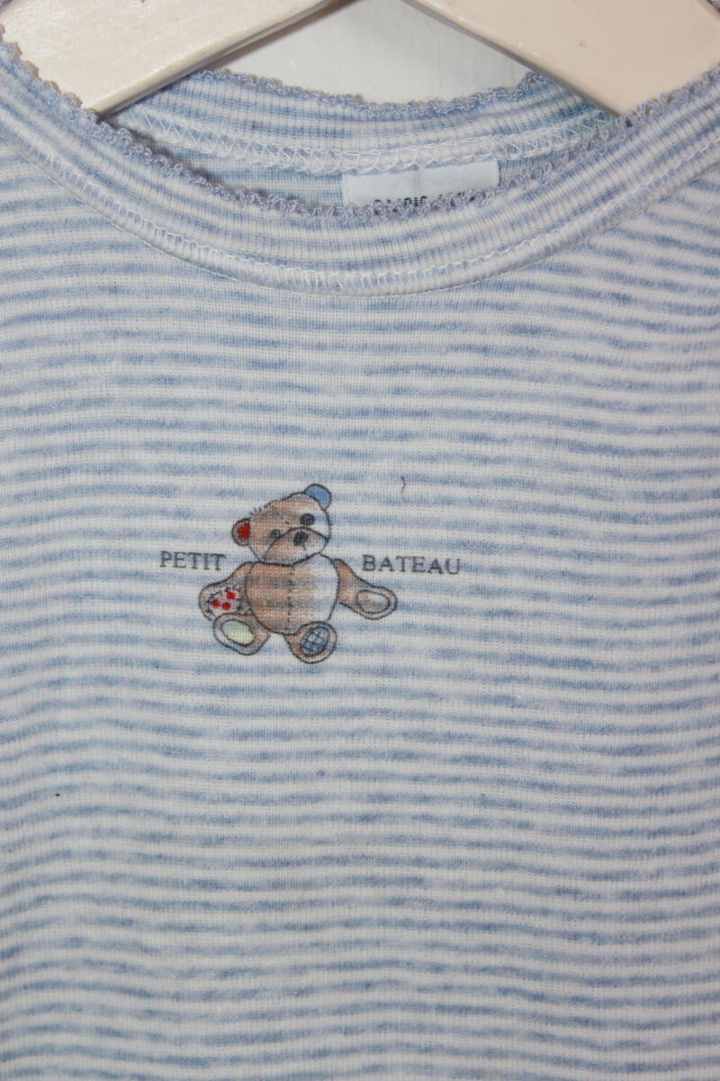 tweedehands unisex katoenen blauw-wit gestreepte romper met korte mouwen in maat 68 van petit bateau