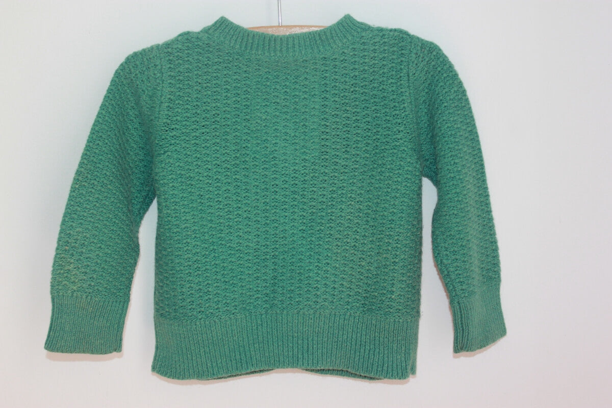 tweedehands groen vest maat in maat 80 voor een baby meisje van petit bateau