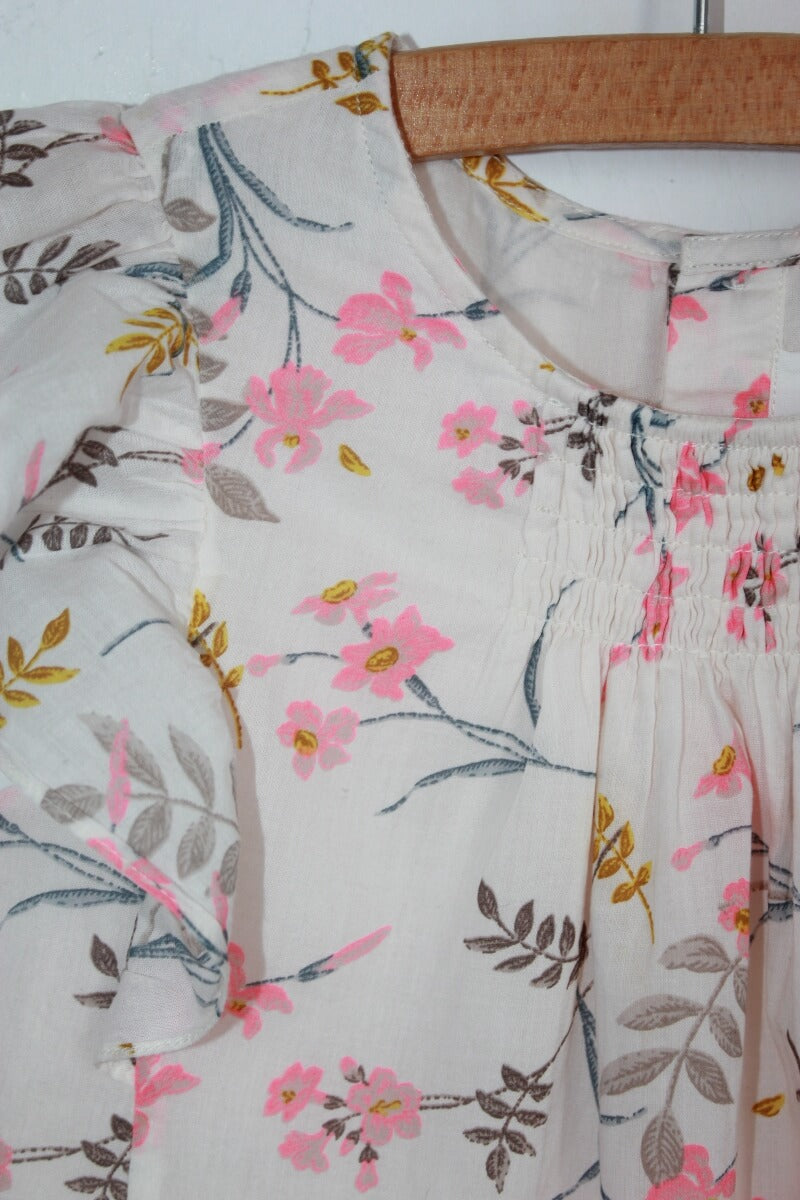 gebloemde zomerse blouse maat 104 bonpoint