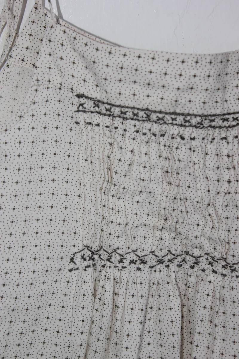 tweedehands creme met taupe gesmokte zomerse blouse maat 110 bonpoint