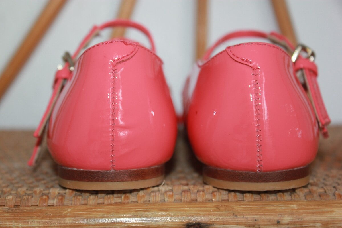 tweedehands roze schoenen met gouden hartjes maat 25 bonpoint
