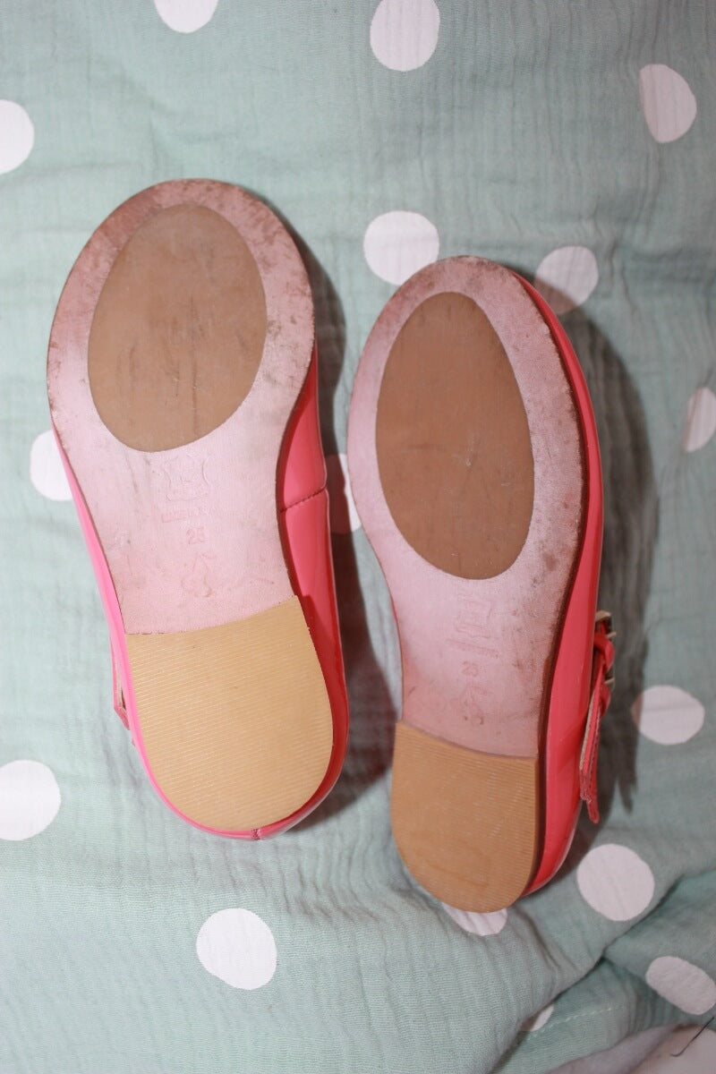 tweedehands roze schoenen met gouden hartjes maat 25 bonpoint