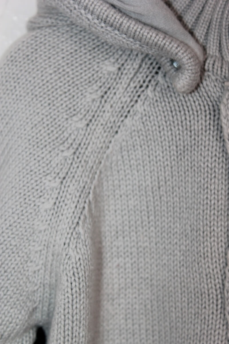 tweedehands unisex vest met capuchon maat 68 Obaibi