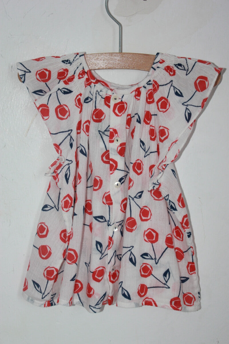 tweedehands Bonpoint blouse met korte mouwen en kersen print in maat 74