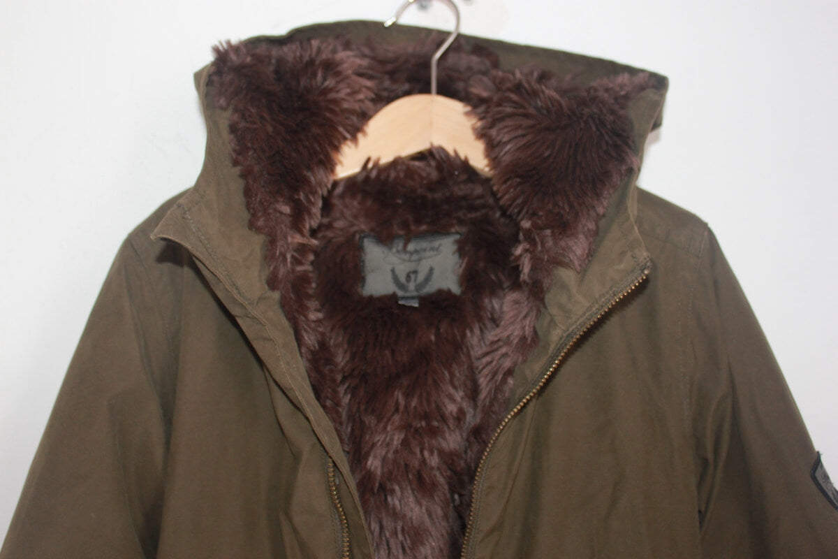 tweedehands unisex legergroene jas met capuchon van bonpoint in maat 122-128
