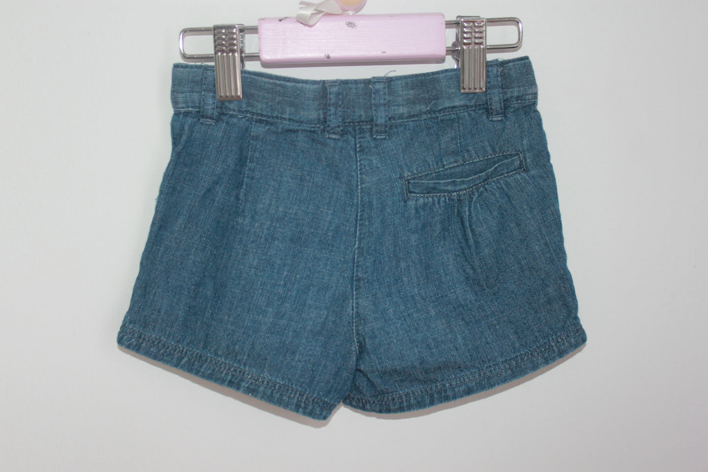 tweedehands katoenen denim korte broek in maat 92 voor een meisje van dpam