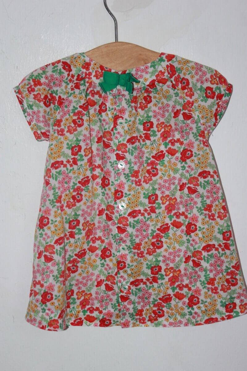 tweedehands katoenen zomerse liberty jurk met korte mouwen in maat 68 voor een baby meisje van jacadi
