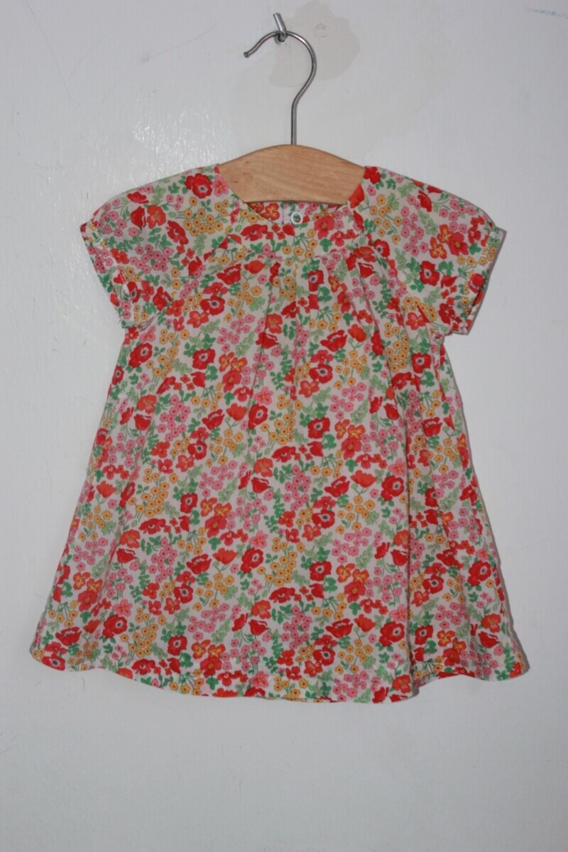 tweedehands katoenen zomerse liberty jurk met korte mouwen in maat 68 voor een baby meisje van jacadi