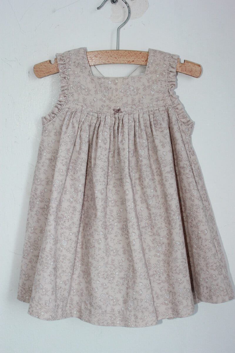 tweedehands katoenen mouwloze ribfluwelen beige gebloemde jurk in maat 74 voor een baby meisje van jacadi