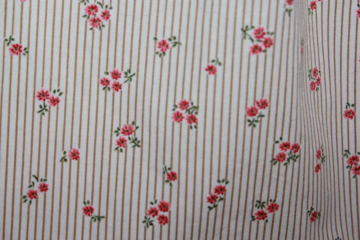 tweedehands gebloemd jurkje in multicolour met lange mouwen maat 62 voor een baby meisje