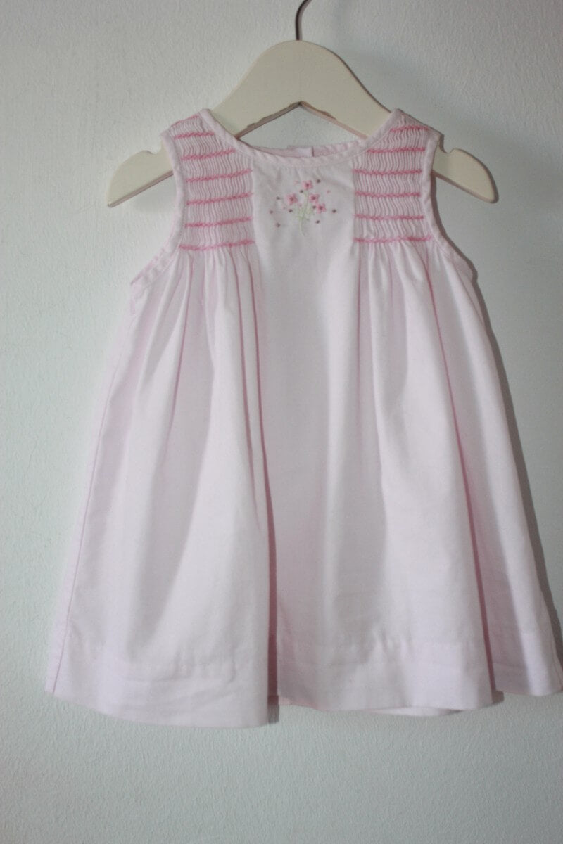 tweedehands katoenen zomerse mouwloze gesmokte roze jurk met bloomer in maat 62 voor een baby meisje van jacadi