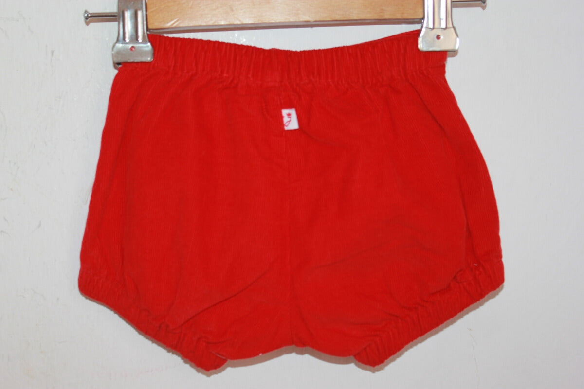 tweedehands ribfluwelen rode korte broek met strikje in de taille maat 56 voor een baby meisje van jacadi