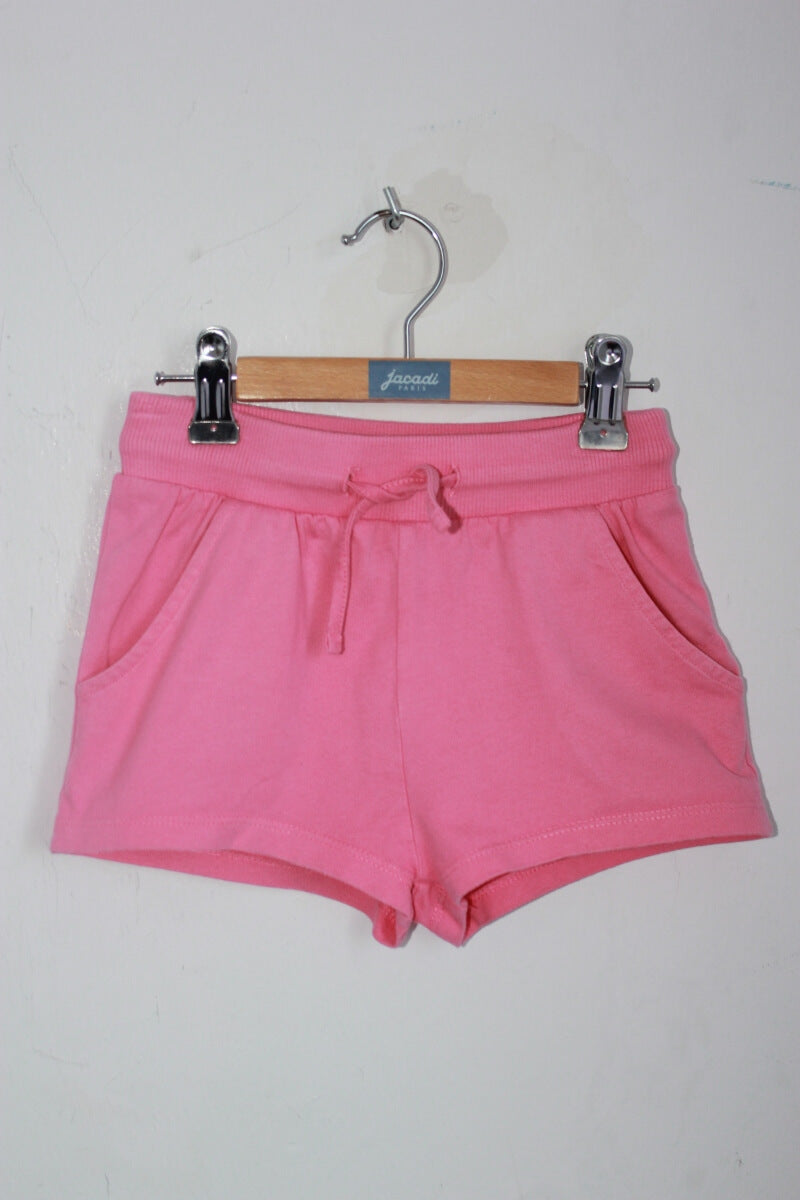 tweedehands katoenen roze zomerse korte broek in maat 110 voor een meisje van kuniboo