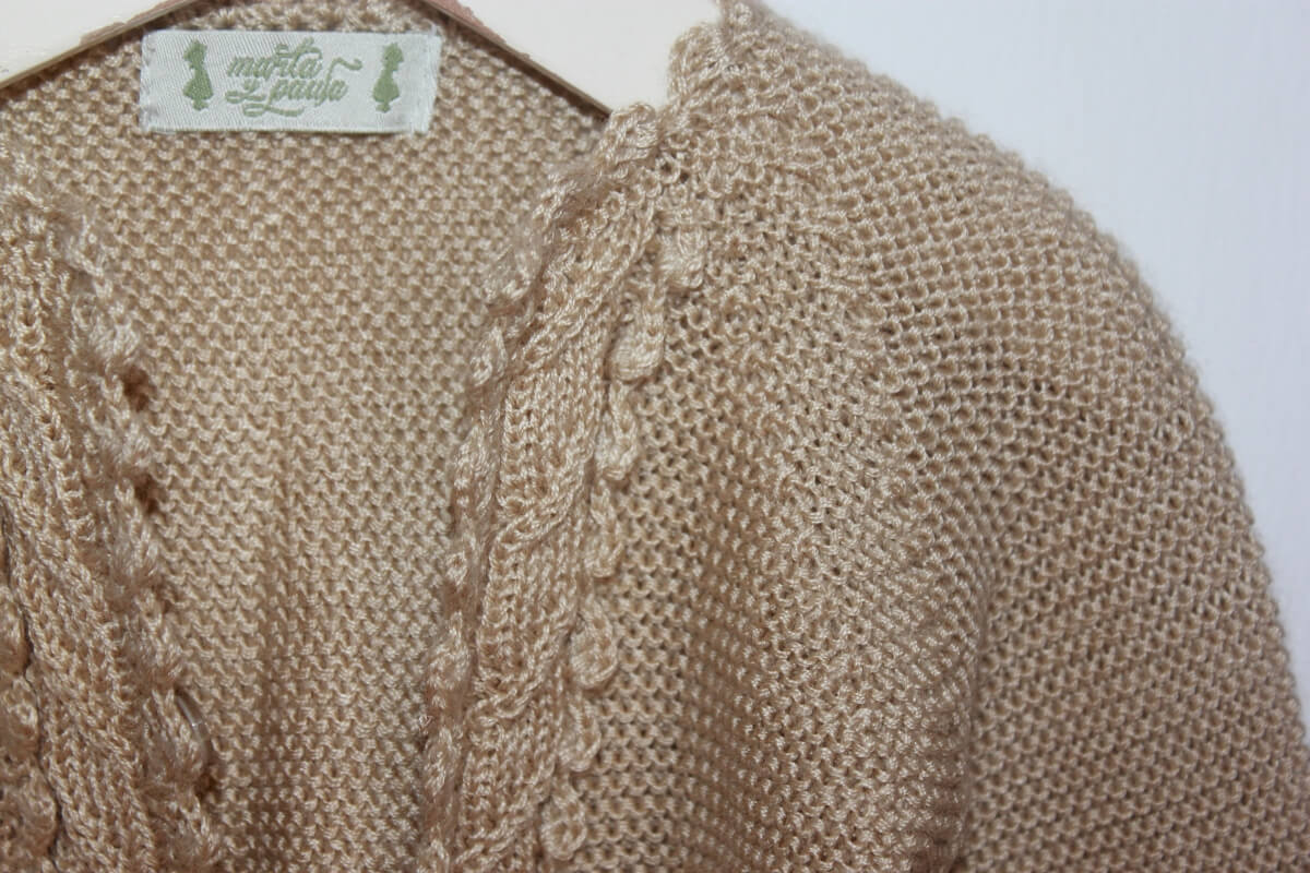 tweedehands beige bolero vestje van marta y paula in maat 68 voor een baby meisje