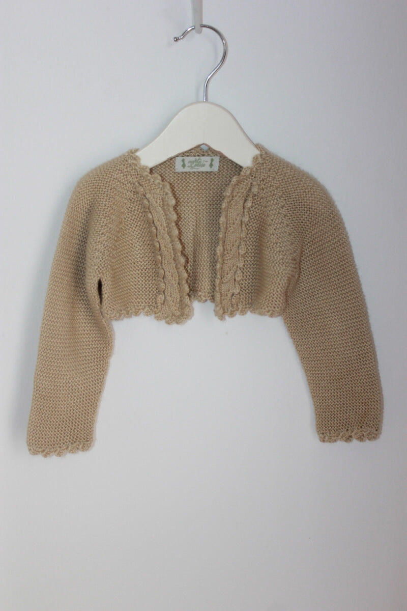 tweedehands beige bolero vestje van marta y paula in maat 68 voor een baby meisje