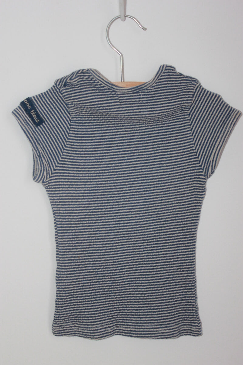 tweedehands blauw en creme gestreept shirtje met korte mouwen voor een meisje in maat 104 van mimi couette