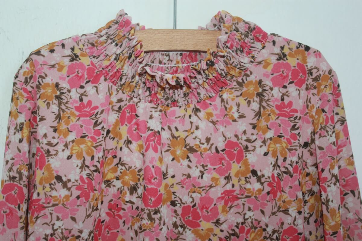 tweedehands gebloemde blouse in multicolour met lange mouwen in maat 128 voor een meisje van mini mignon