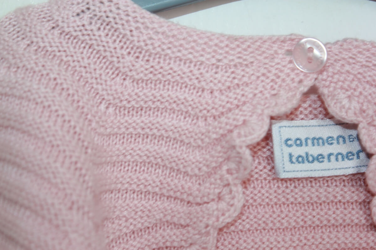 tweedehands roze kort vestje maat 62 van Carmen Taberner