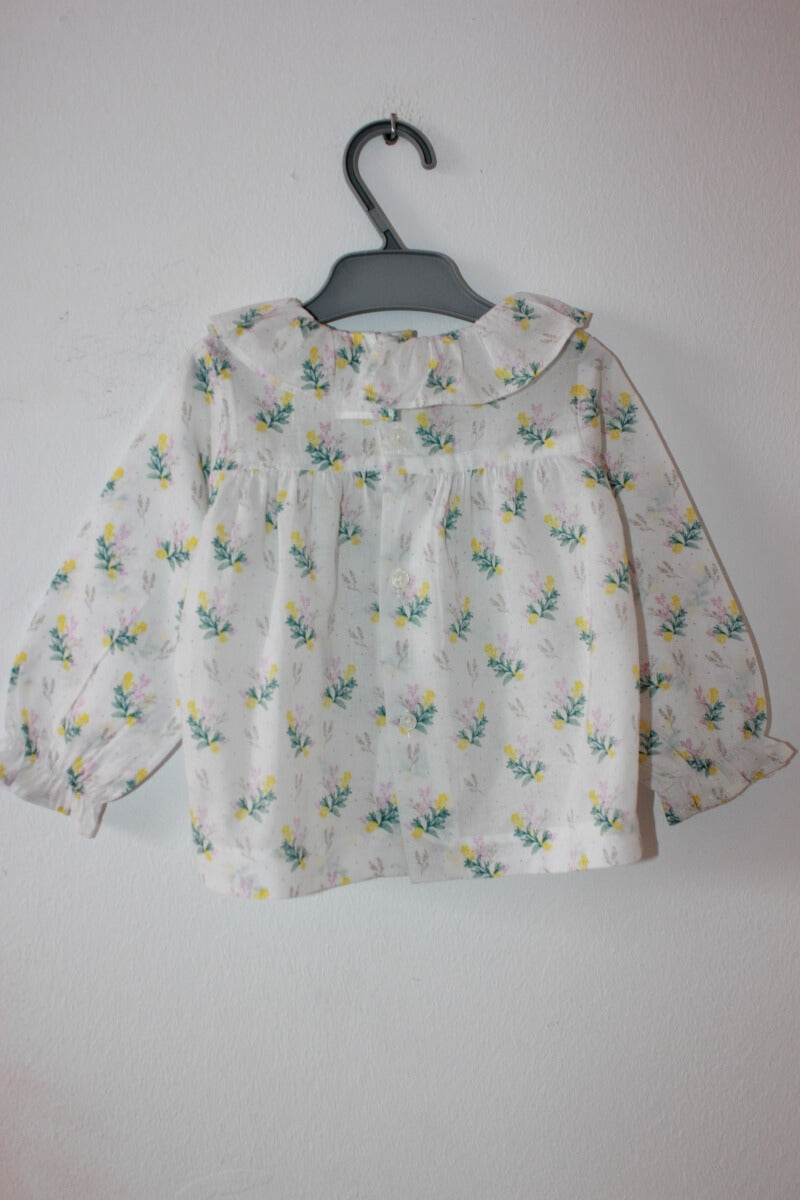 tweedehands-gebloemde-gocco-blouse-multicolour-lange-mouwen-volantkraag-maat-68-baby-meisje-gocco