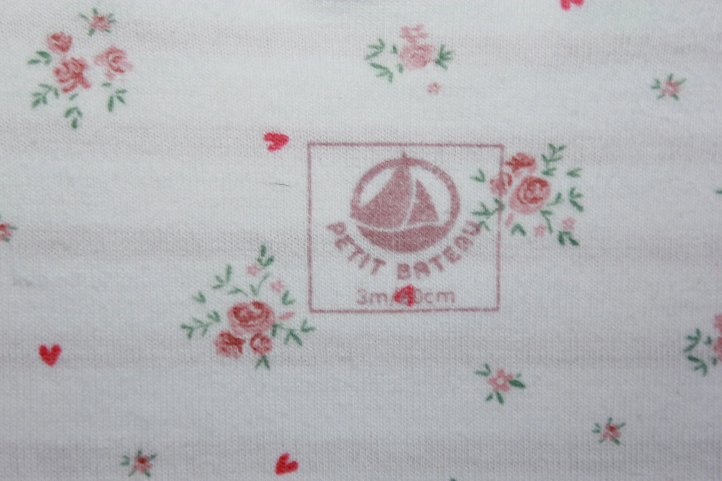 tweedehands-roze-gebloemd-boxpakje-petit-bateau-maat-62