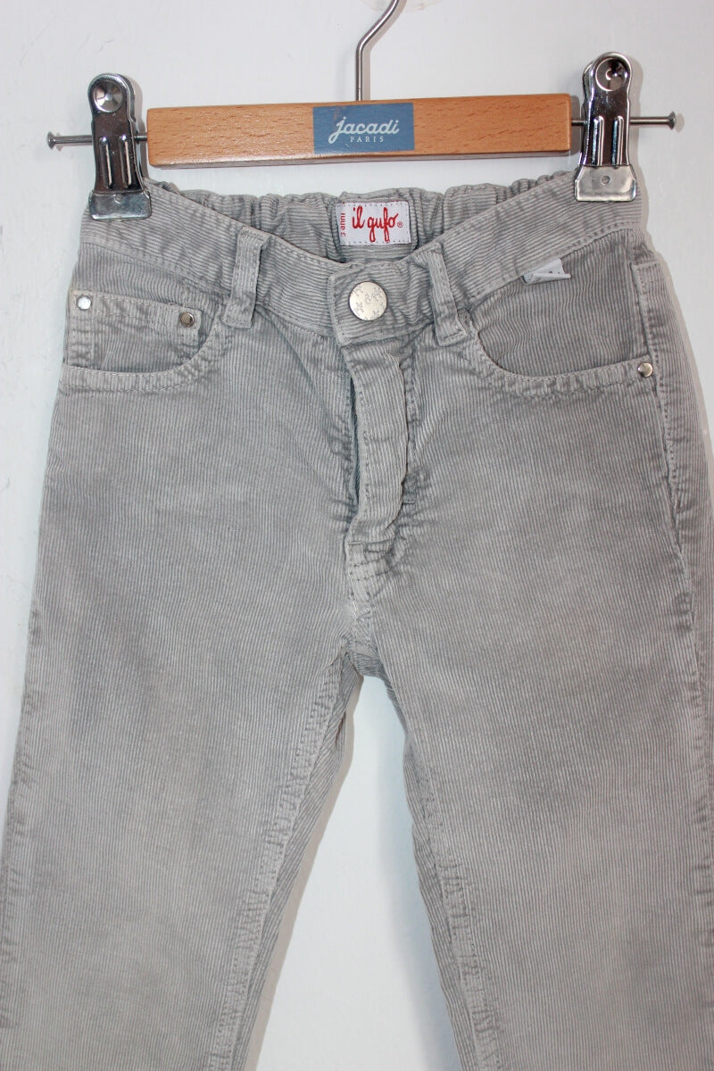 tweedehands-lichtgrijze-corduroy-broek-maat-110-il-gufo