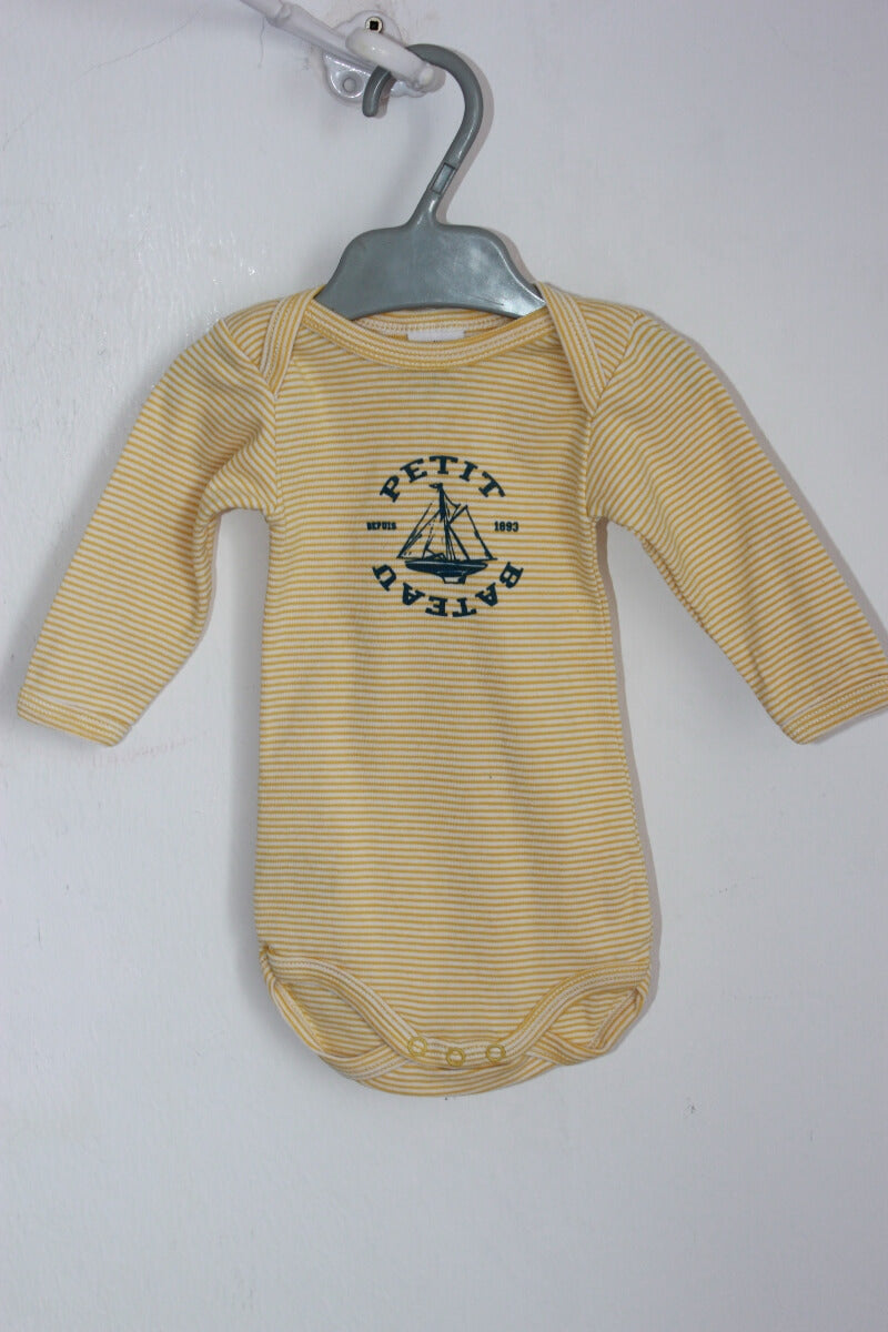tweedehands-geel-wit-gestreepte-romper-lange-mouwen-maat-62-petit-bateau