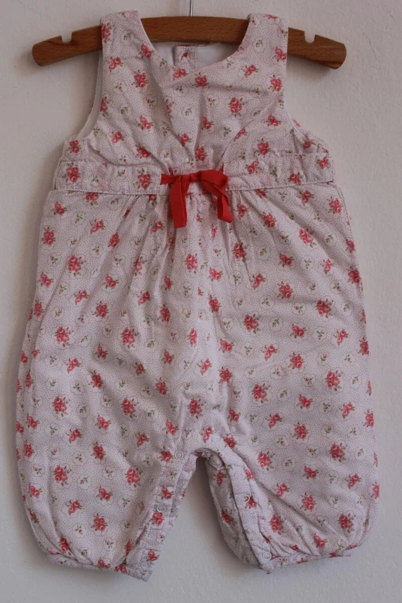 tweedehands gebloemde katoenen mouwloze jacadi jumpsuit in maat 62 voor een baby meisje