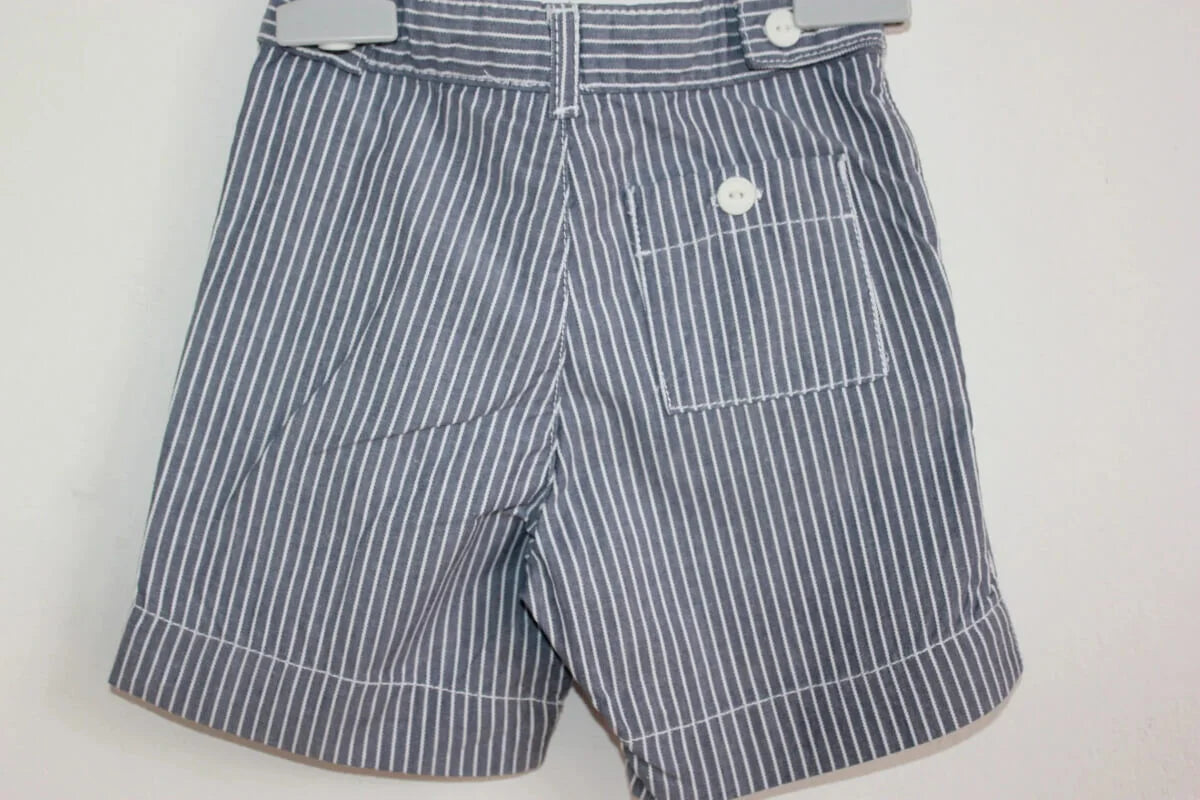 tweedehands grijs met wit gestreepte katoenen korte broek van jacadi in maat 68 voor een baby jongen