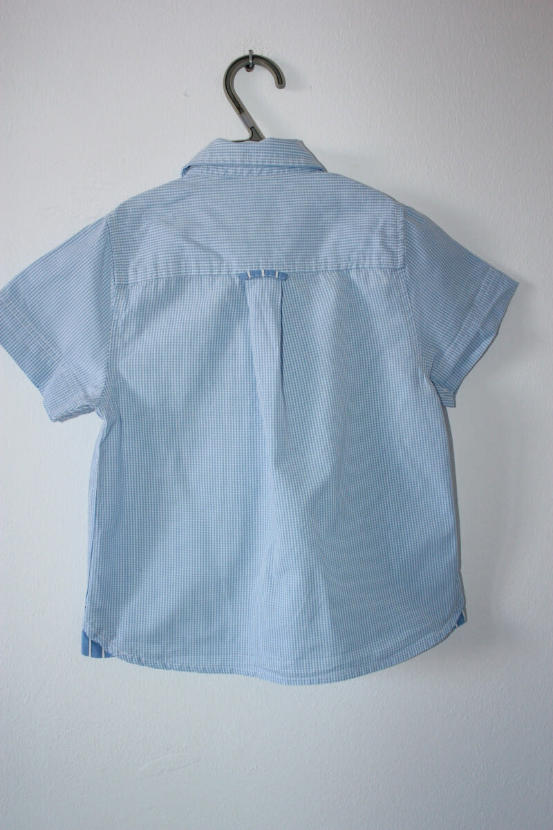 tweedehands lichtblauw met wit geruit overhemd van jacadi met korte mouwen in maat 86 voor een baby jongen