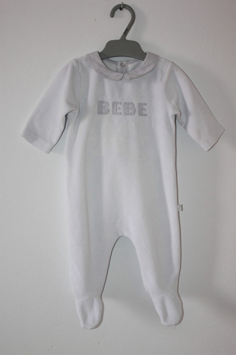 tweedehands unisex velours jacadi playsuit in maat 62 voor een baby