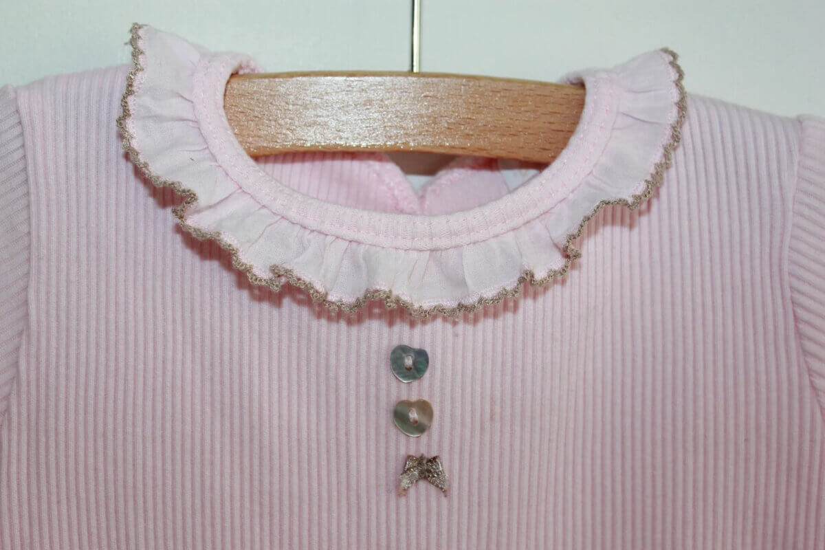 tweedehands katoenen zomerse roze playsuit met korte mouwen van jacadi in maat 68 voor een baby meisje