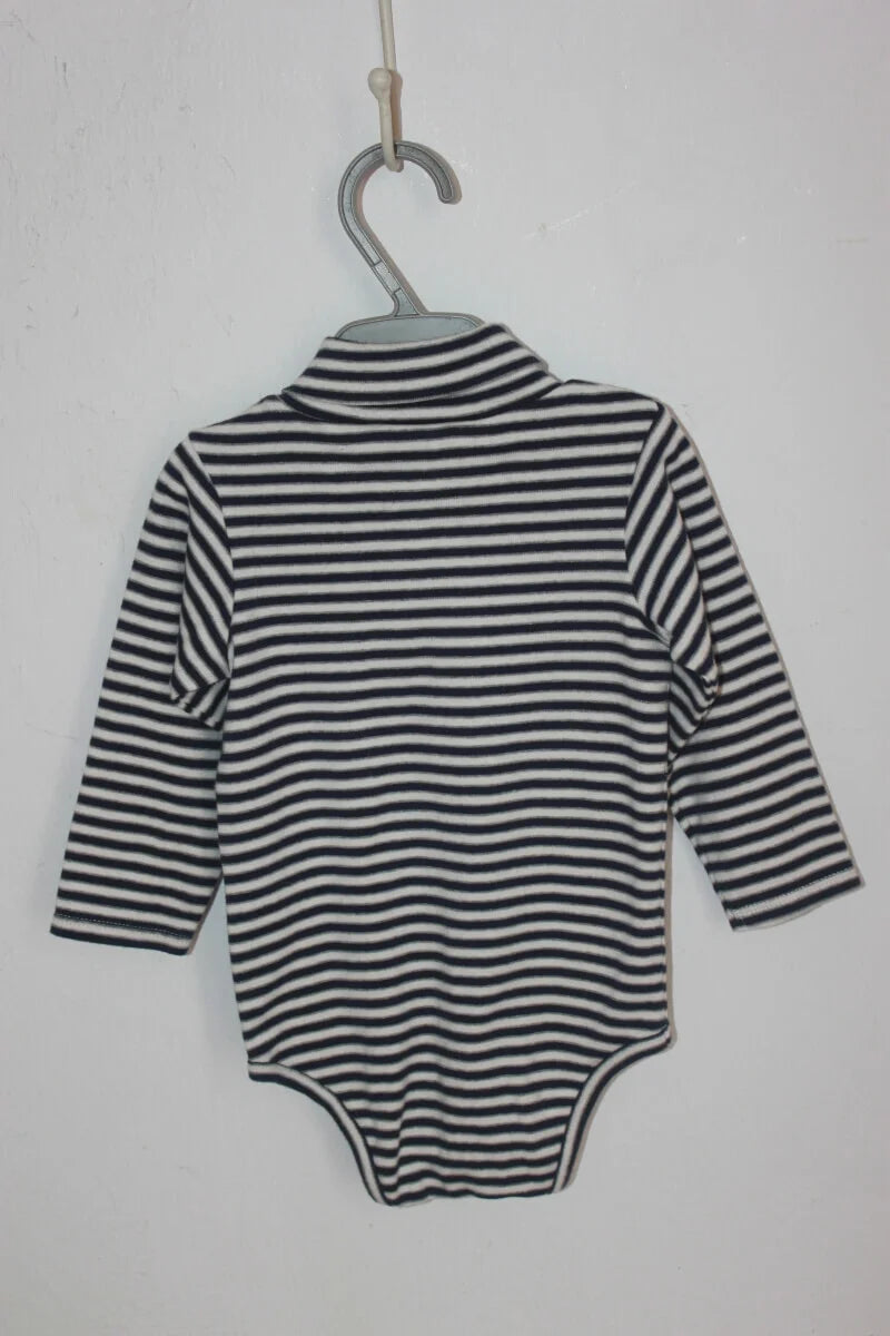 tweedehands donkerblauw met wit gestreepte katoenen jacadi romper met col en lange mouwen in maat 74 voor een baby meisje
