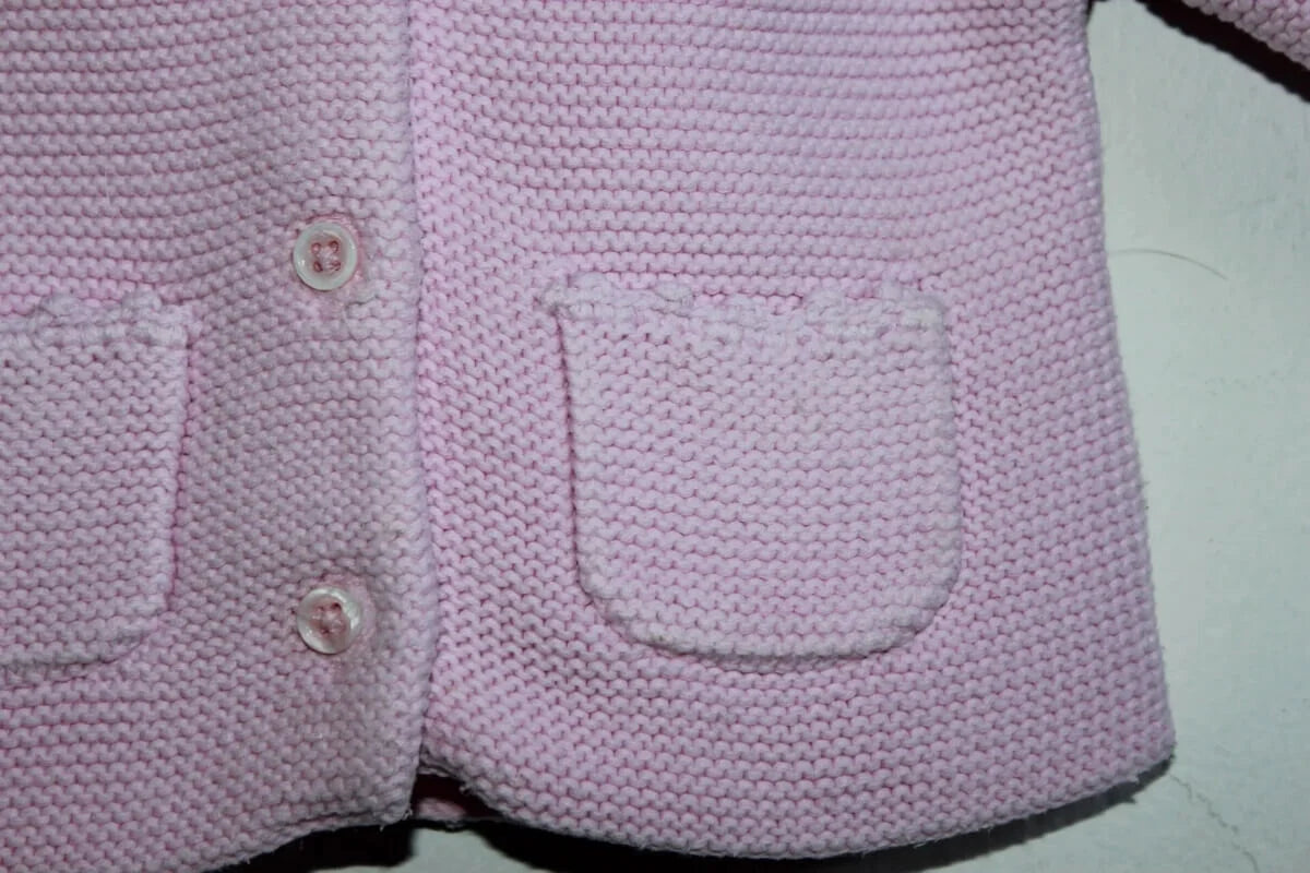 tweedehands roze katoenen vest van jacadi in maat 62 voor een baby meisje