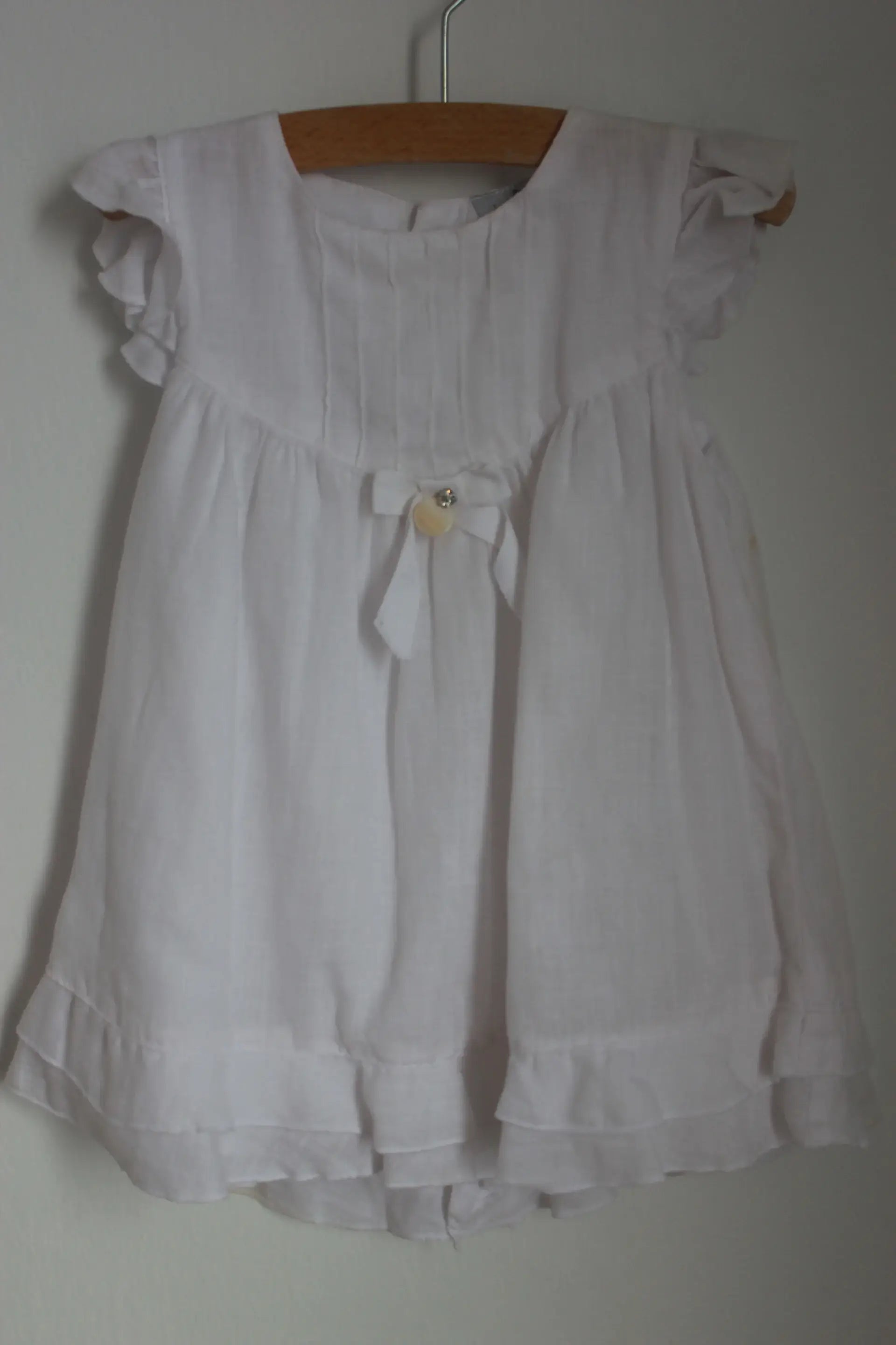 Tweedehands witte linnen LAPIN BLEU jurk maat 74 baby meisje