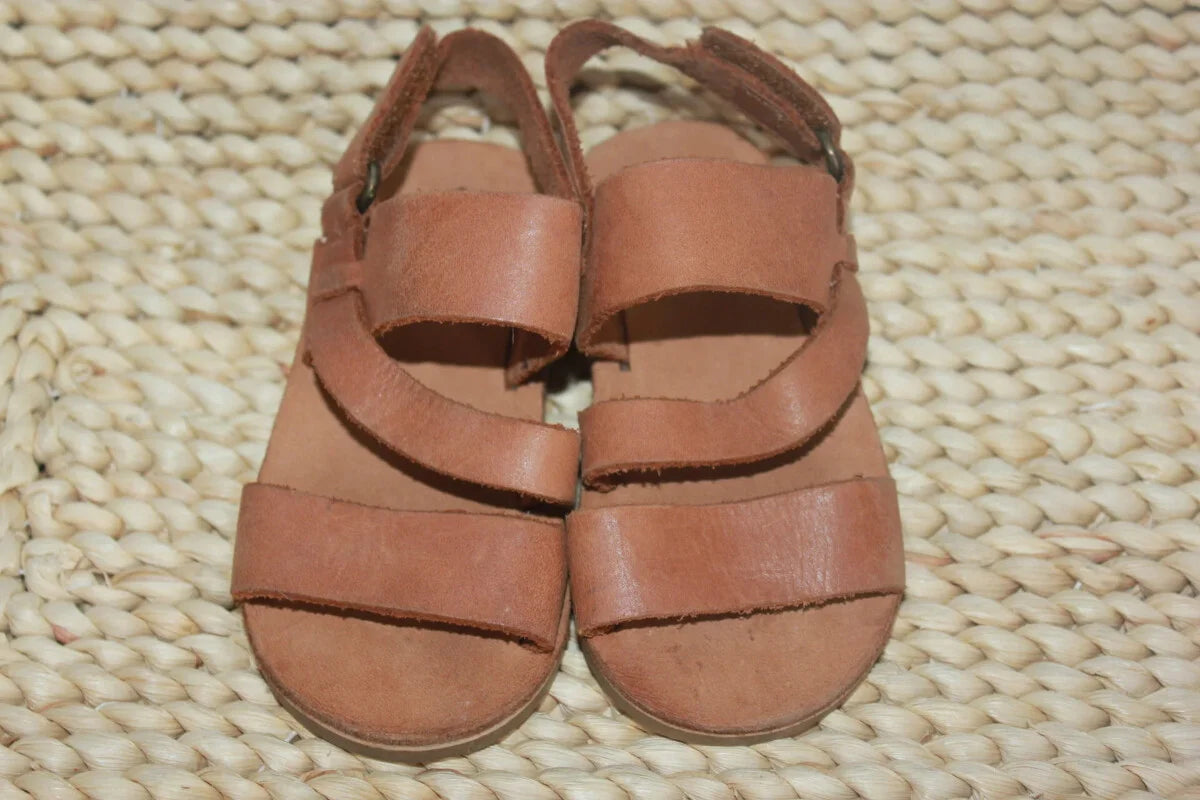 tweedehands bruine leren sandalen maat 20 zara