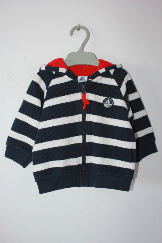 preloved katoenen donkerblauw-wit gestreept vest met capuchon van petit bateau in maat 68 voor een baby jongen