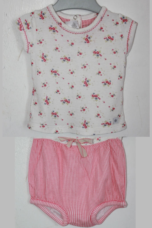 preloved katoenen zomers roze met ecru gebloemd 2-delig setje van petit bateau in maat 56 voor een baby meisje