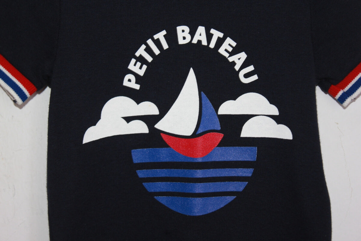 preloved katoenen donkerblauw t-shirt met rode en witte accenten en korte mouwen in maat 74 voor een baby jongen van petit bateau