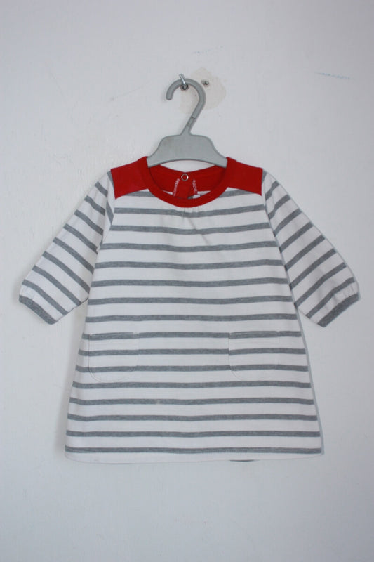 preloved katoenen grijze met ecru en rood gestreepte jurk met lange mouwen van petitbateau in maat 62