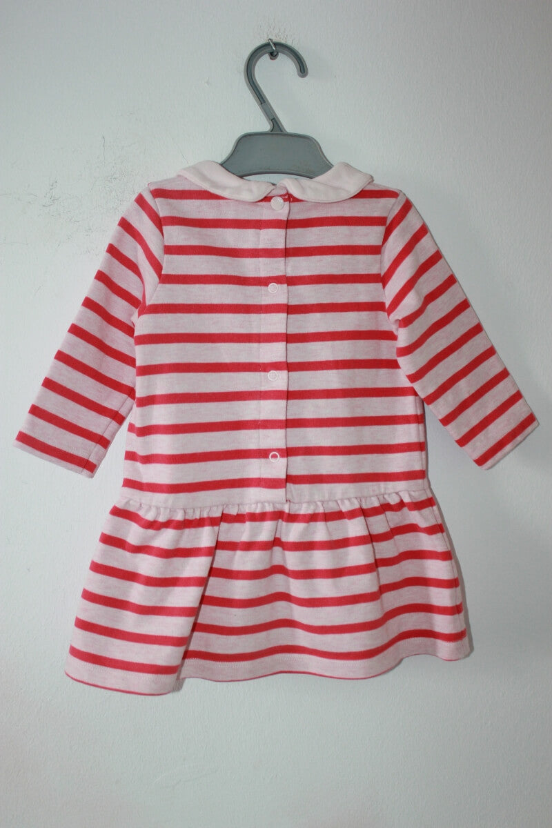 preloved katoenen roze gestreepte jurk met lange mouwen en een wit kraagje van petit bateau in maat 68