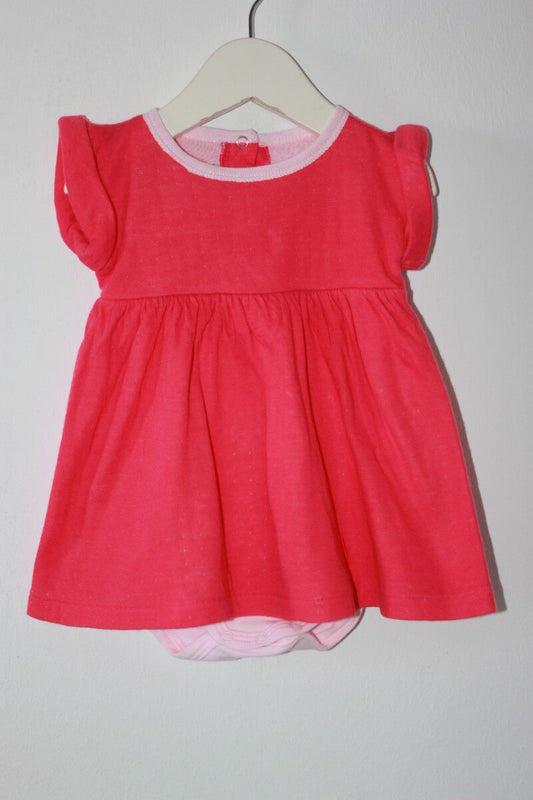 preloved katoenen zomerse fuchsia jurk met geintegreerde romper  en korte mouwen van petit bateau in maat 62