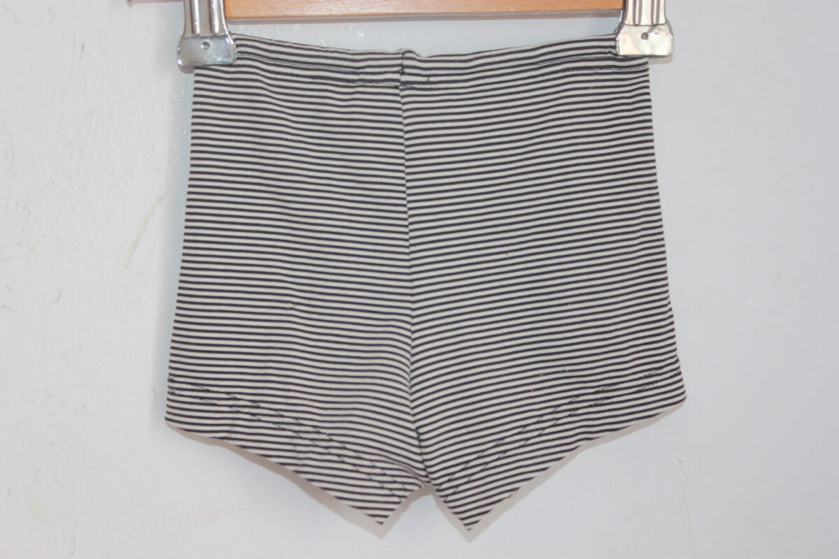 tweedehands donkerblauw met wit gestreepte zwembroek van petit bateau in maat 74 voor een baby jongen