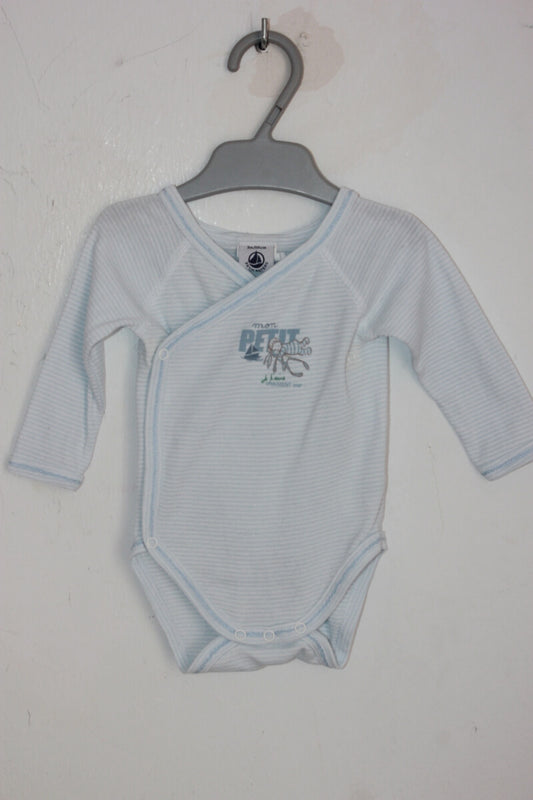 tweedehands unisex katoenen blauw-wit rompertje met lange mouwen in maat 62 van petit bateau