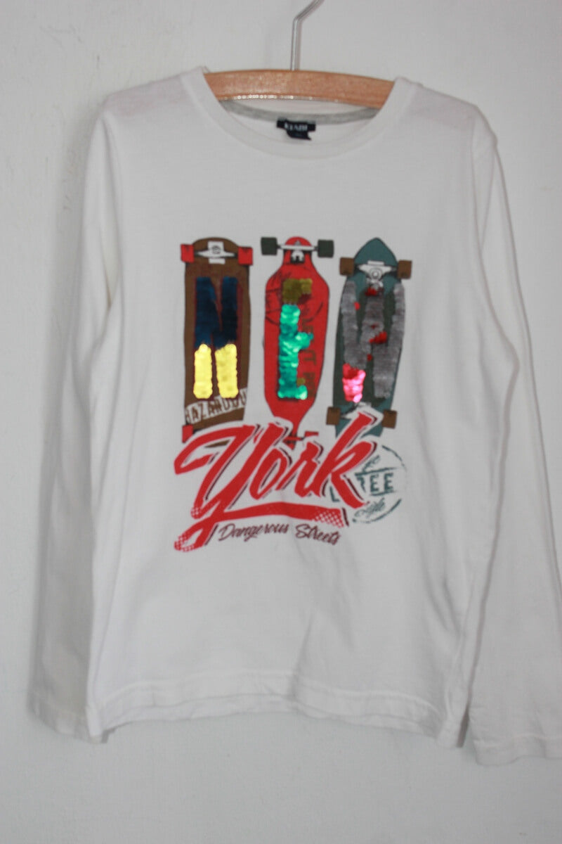 tweedehands-longsleeve-skateboards-omkeerbare-pailletten-maat-128-jongen-kiabi